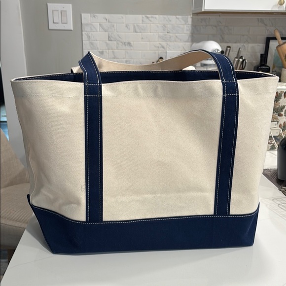 Baggu x Sandy Liang Medium Tote - Picture 2 of 5
